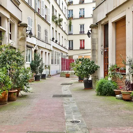 66 - Atelier Fidelite * Париж